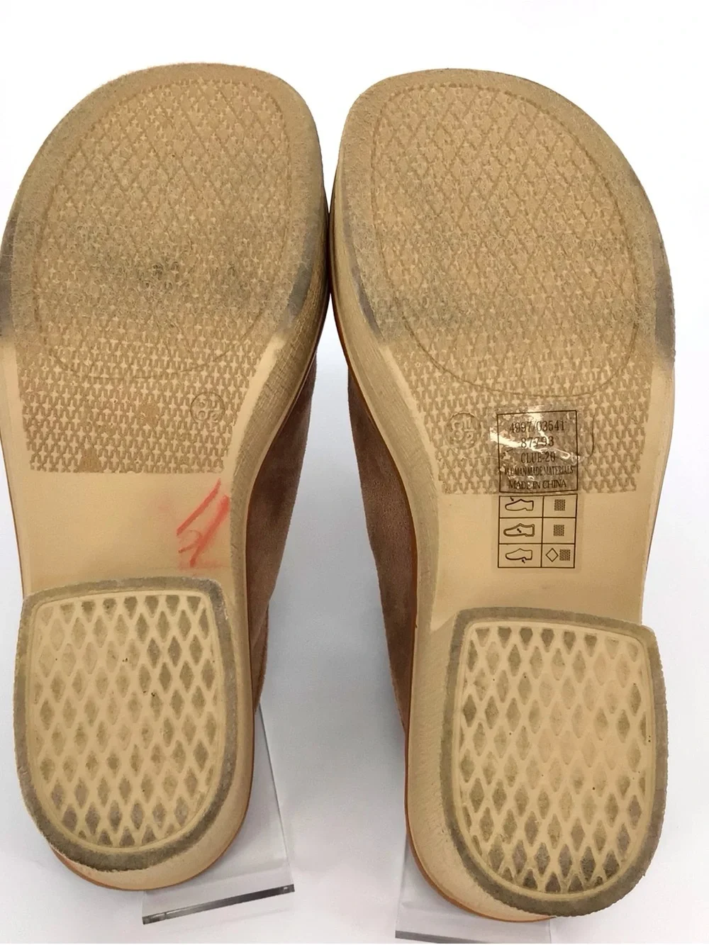 Pierre Dumas Women's Taupe Suede Closed-Toe Slide Mules Clogs Size 8.5